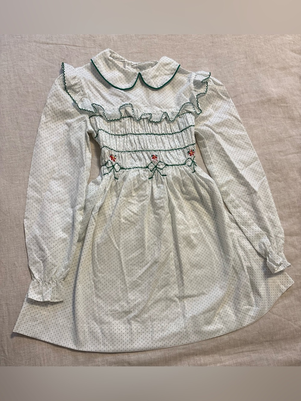 Vintage Walt Disney Productions Winnie the Pooh Smocked Dress 6X